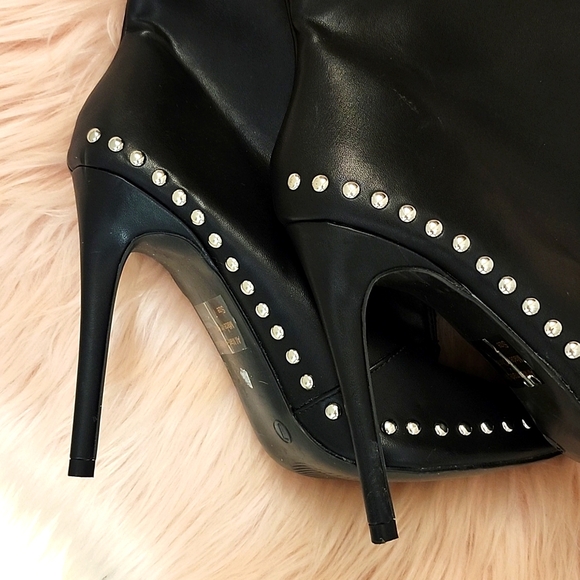 Brand New WILD DIVA SILVER STUDDED DETAIL STILETTO BOOTIES-7 - Picture 4 of 5